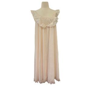 Vintage 1940s Dora Gottlieb Liquid Satin Lace Trim Pink Nightgown
